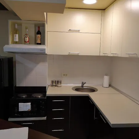 Apartment U & I *