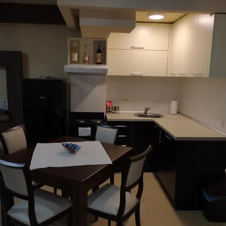 Apartment U & I *